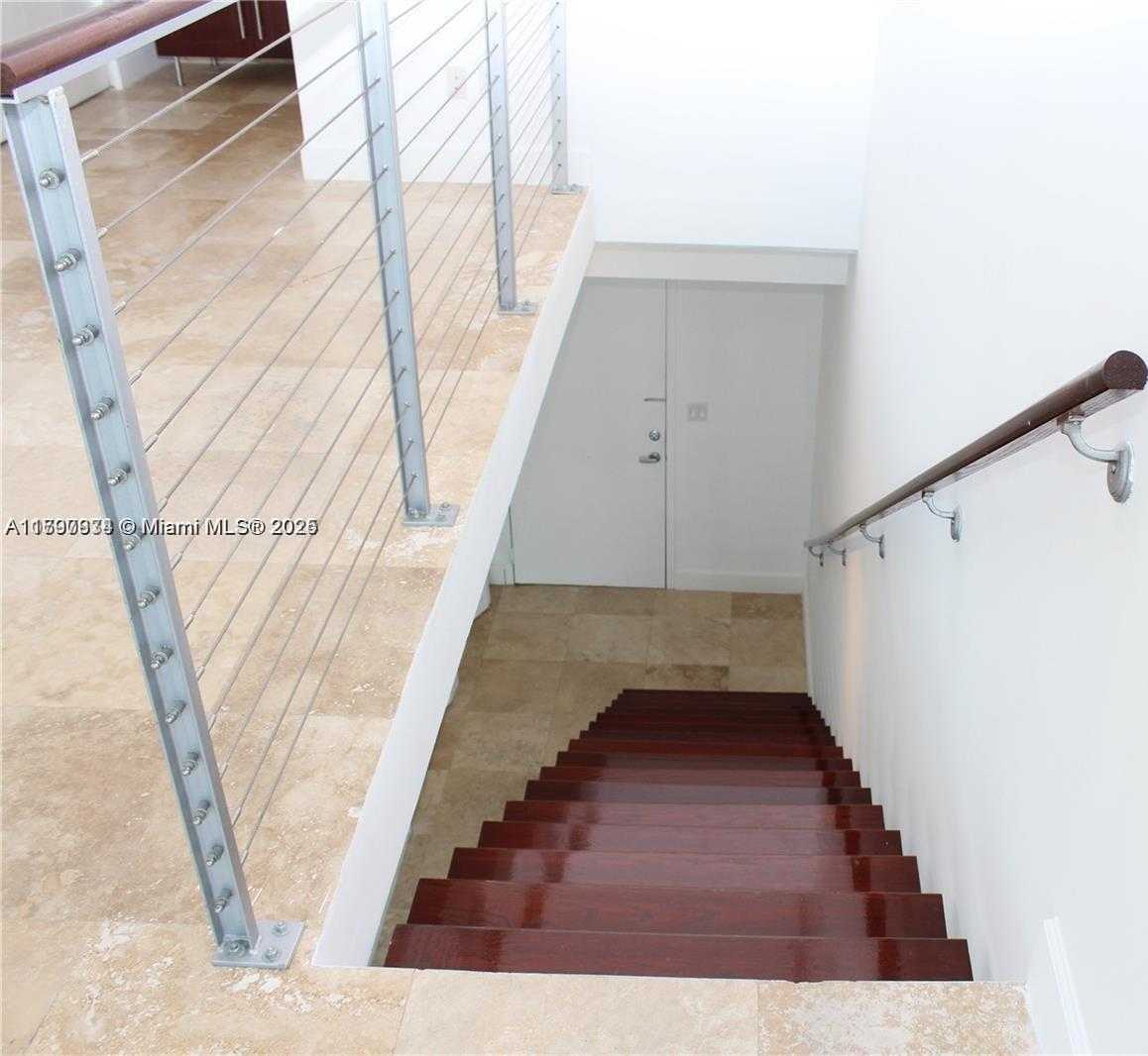 Small Image of 690 SOUTH WEST 1ST CT #1204, Miami Number 22
