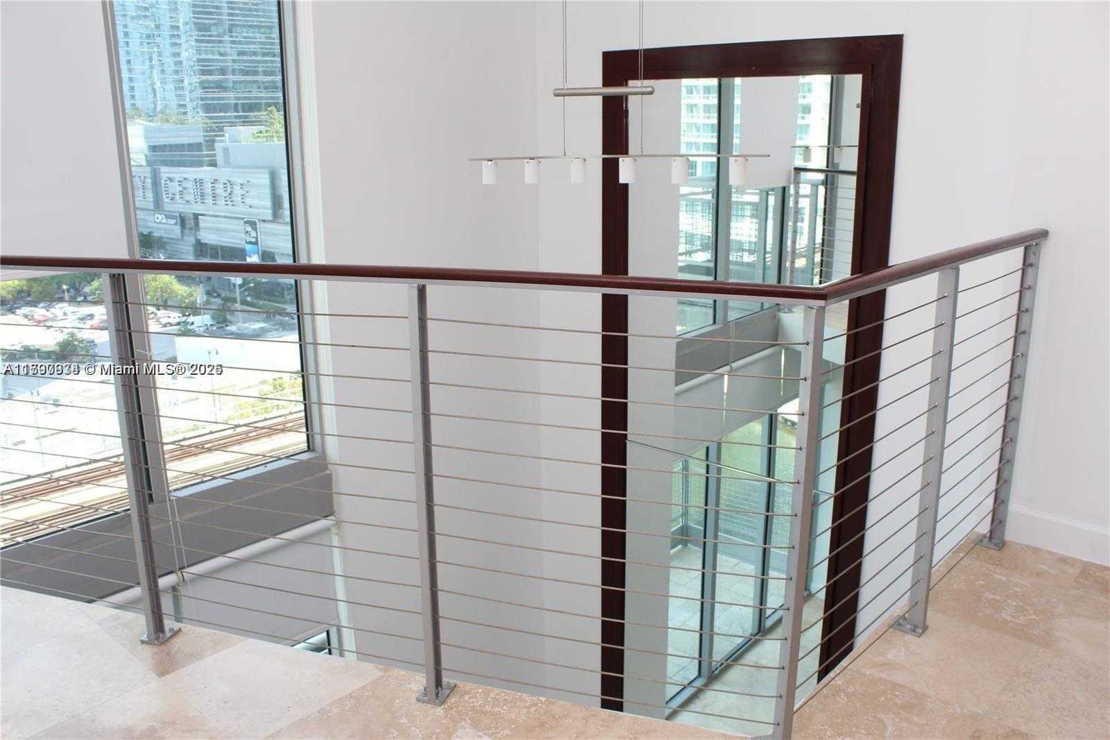Small Image of 690 SOUTH WEST 1ST CT #1204, Miami Number 25