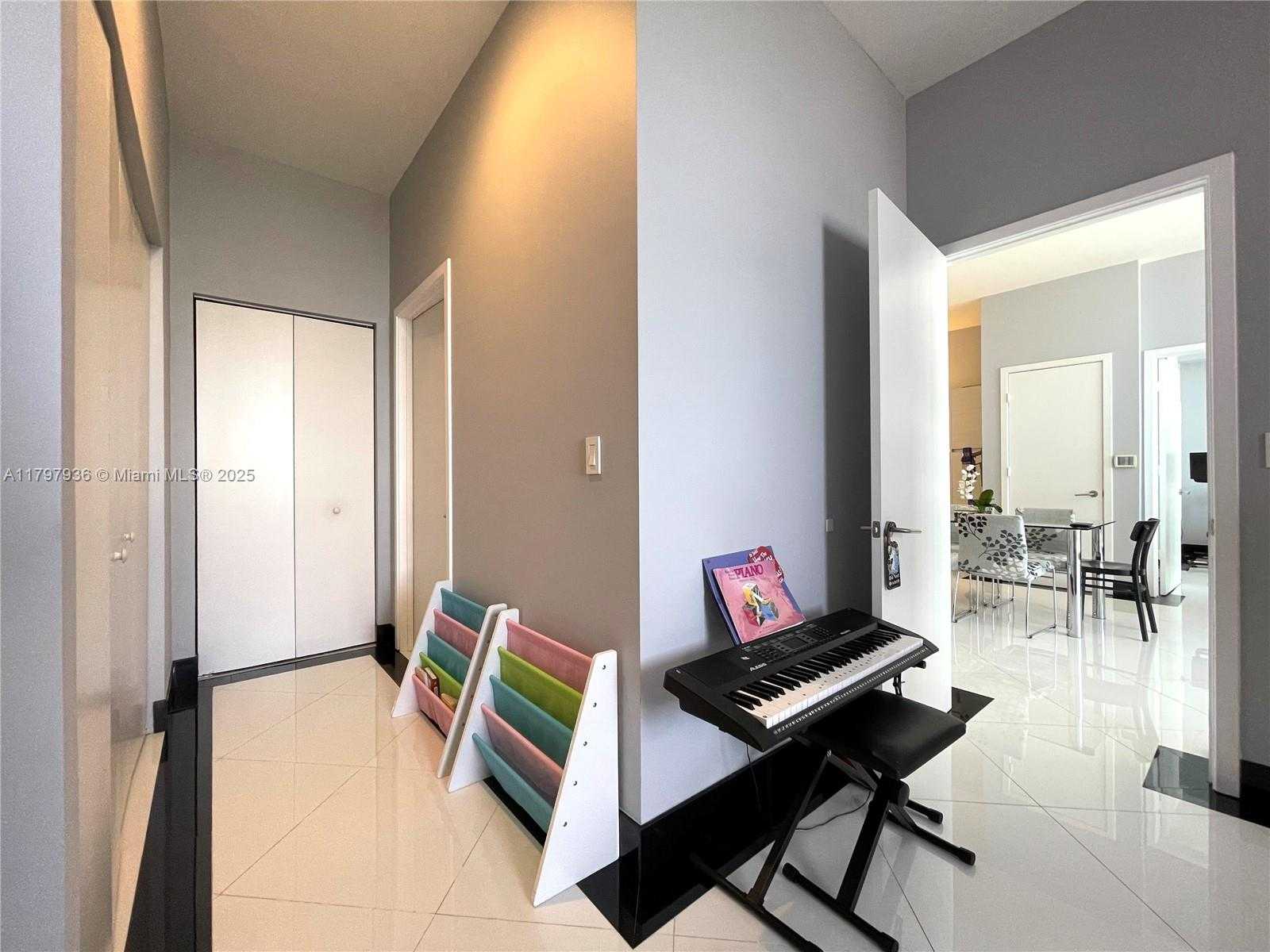 Small Image of 2600 EAST HALLANDALE BEACH BLVD #T3310, Hallandale Beach Number 21