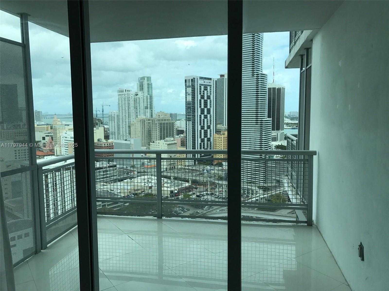 Small Image of 350 SOUTH MIAMI AVE #2811, Miami Number 4