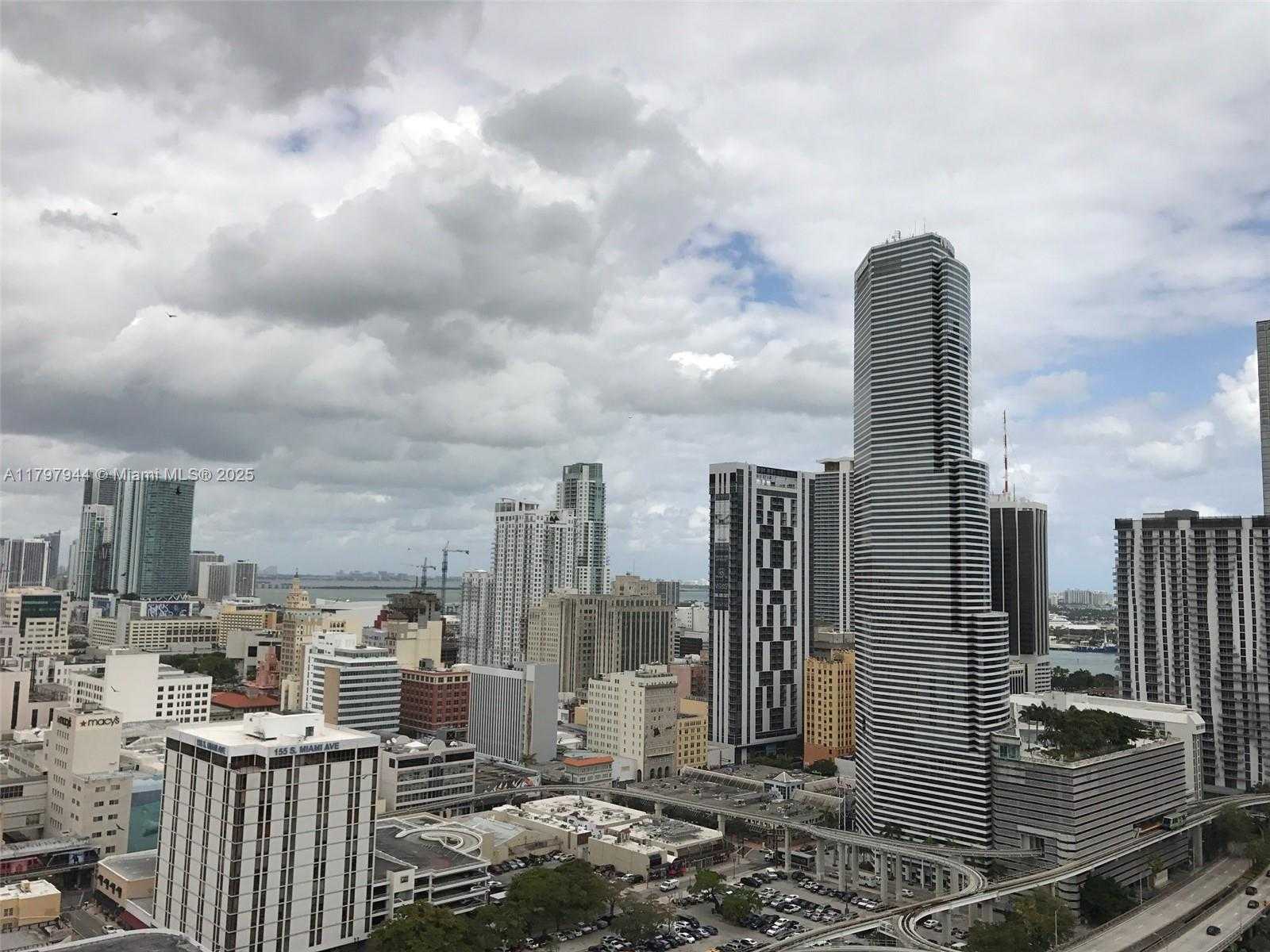 Small Image of 350 SOUTH MIAMI AVE #2811, Miami Number 5