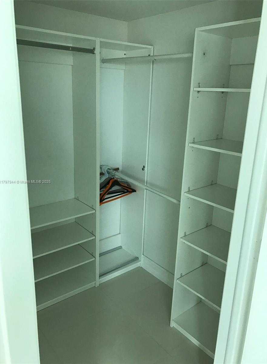 Small Image of 350 SOUTH MIAMI AVE #2811, Miami Number 8
