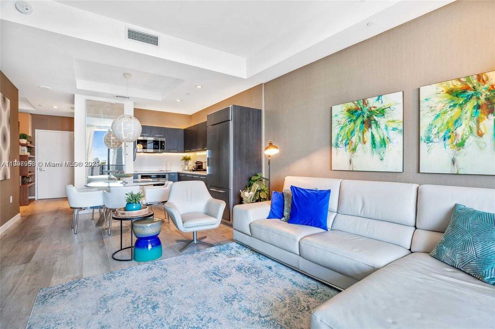 Small Image of 45 SOUTH WEST 9TH ST #4204, Miami Number 10