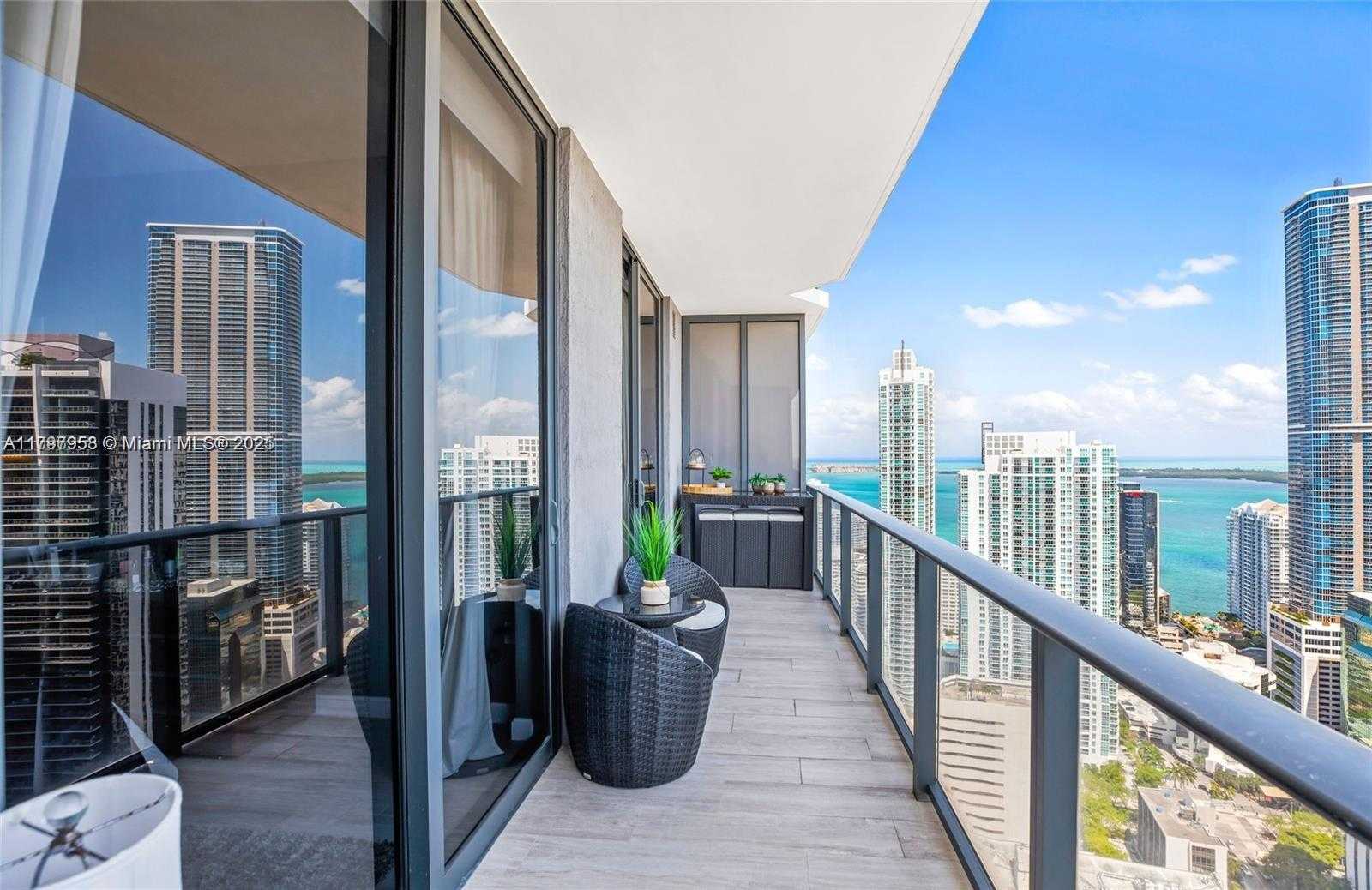 Small Image of 45 SOUTH WEST 9TH ST #4204, Miami Number 13