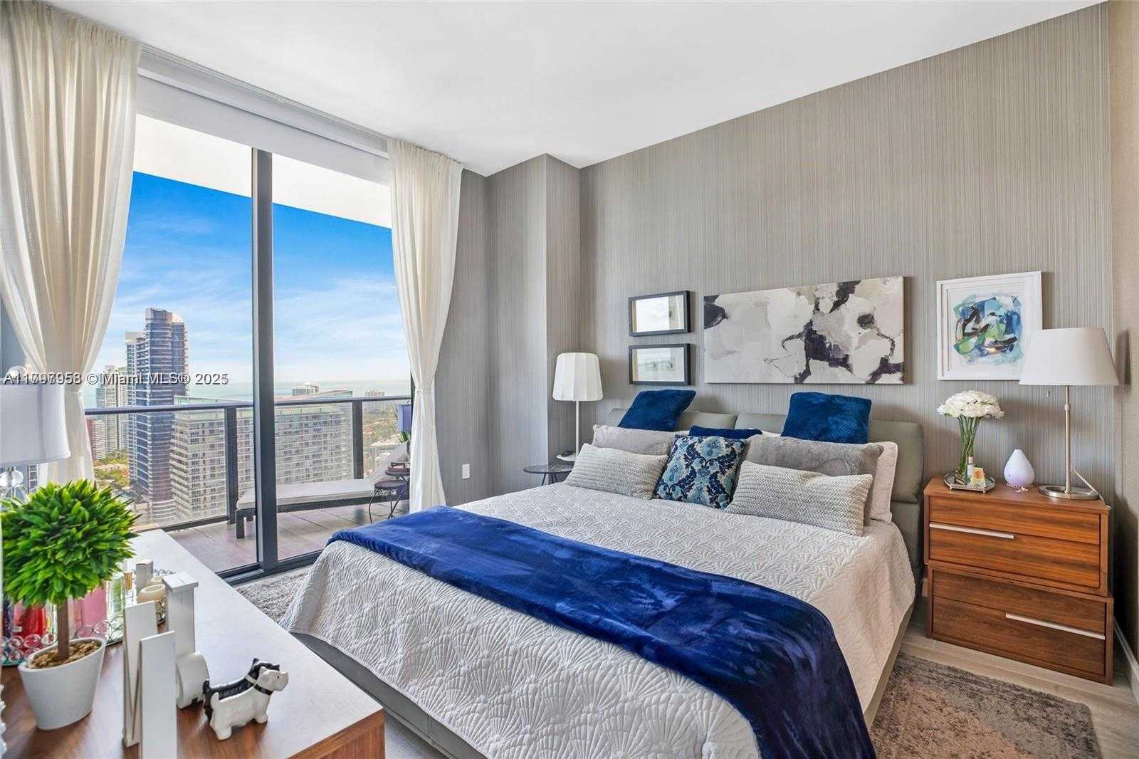 Small Image of 45 SOUTH WEST 9TH ST #4204, Miami Number 16