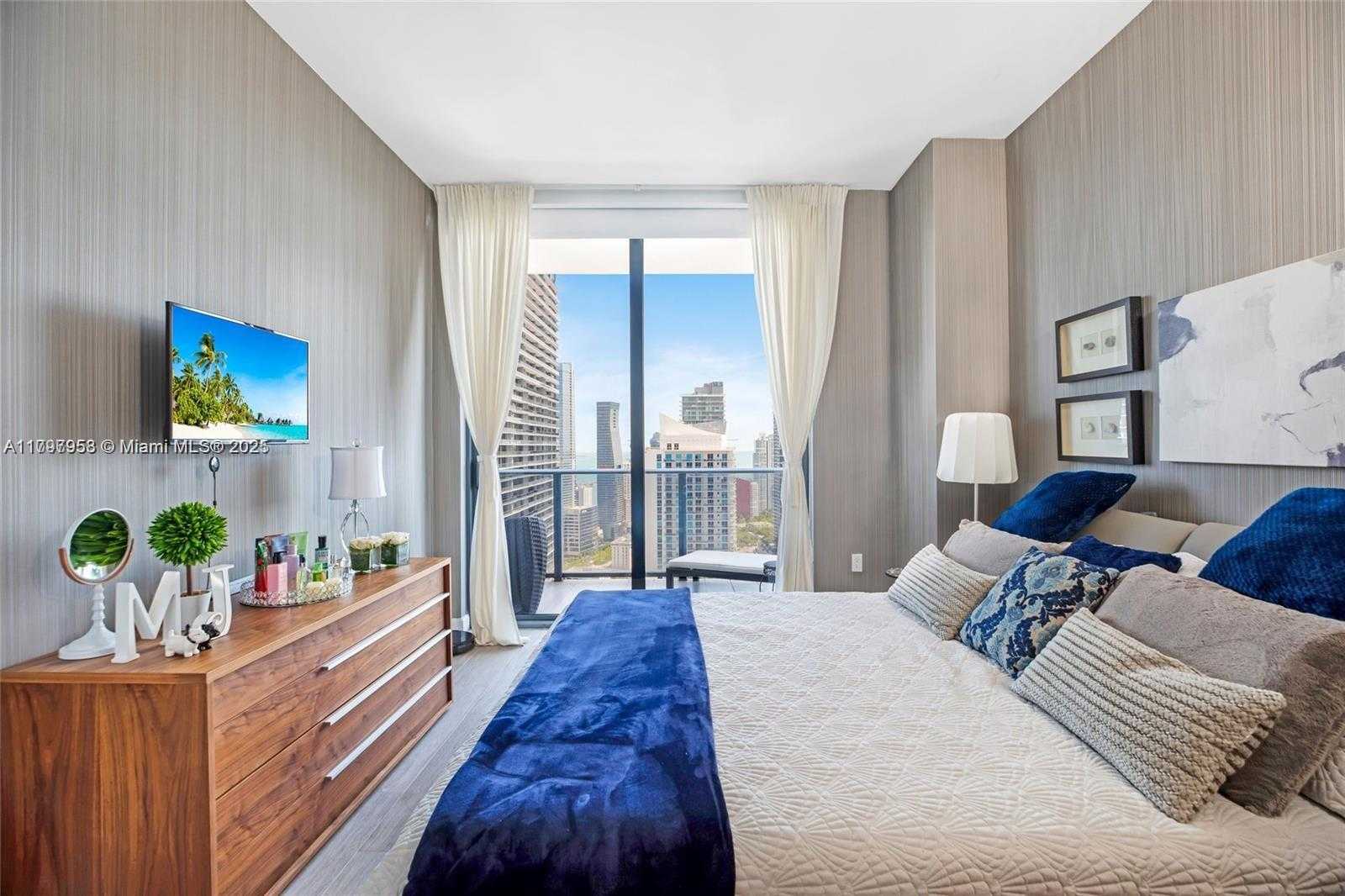 Small Image of 45 SOUTH WEST 9TH ST #4204, Miami Number 17