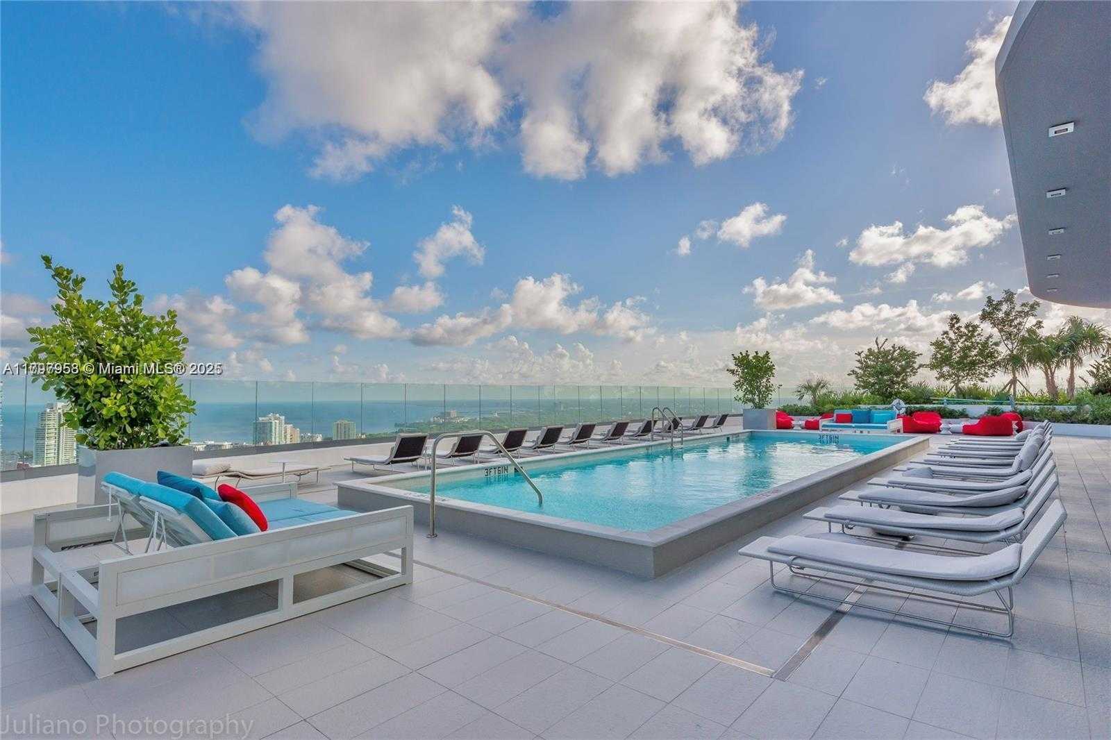 Small Image of 45 SOUTH WEST 9TH ST #4204, Miami Number 23