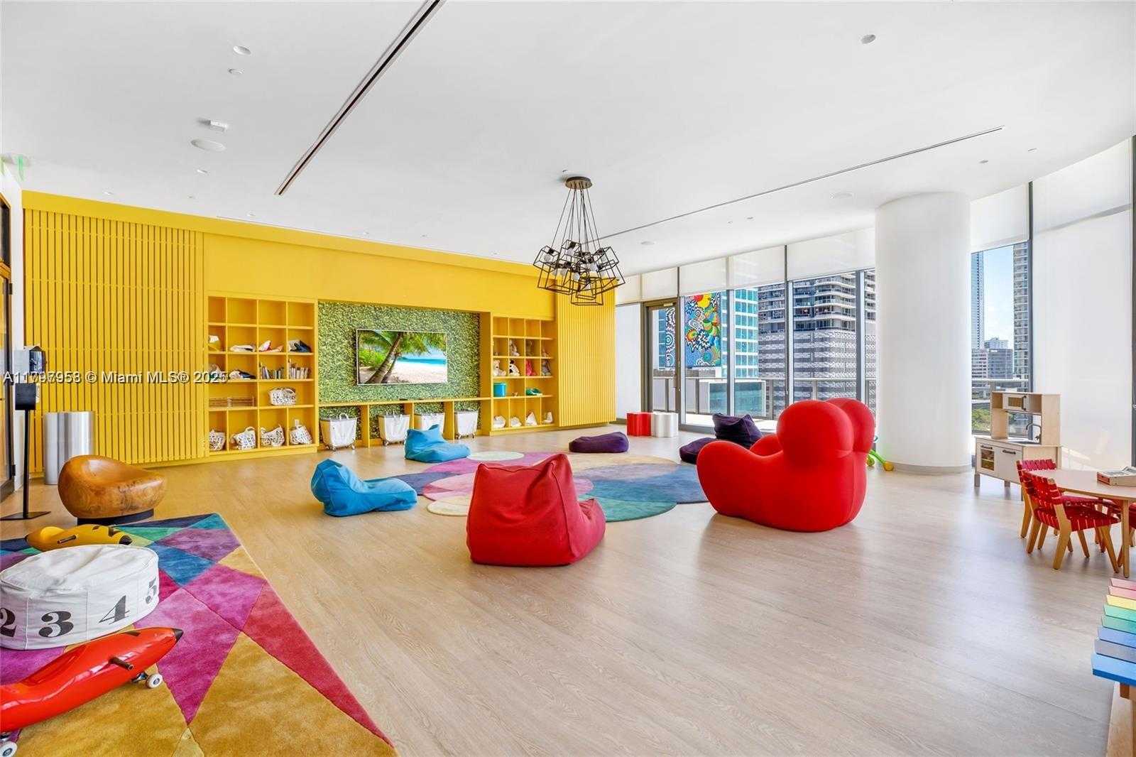 Small Image of 45 SOUTH WEST 9TH ST #4204, Miami Number 33