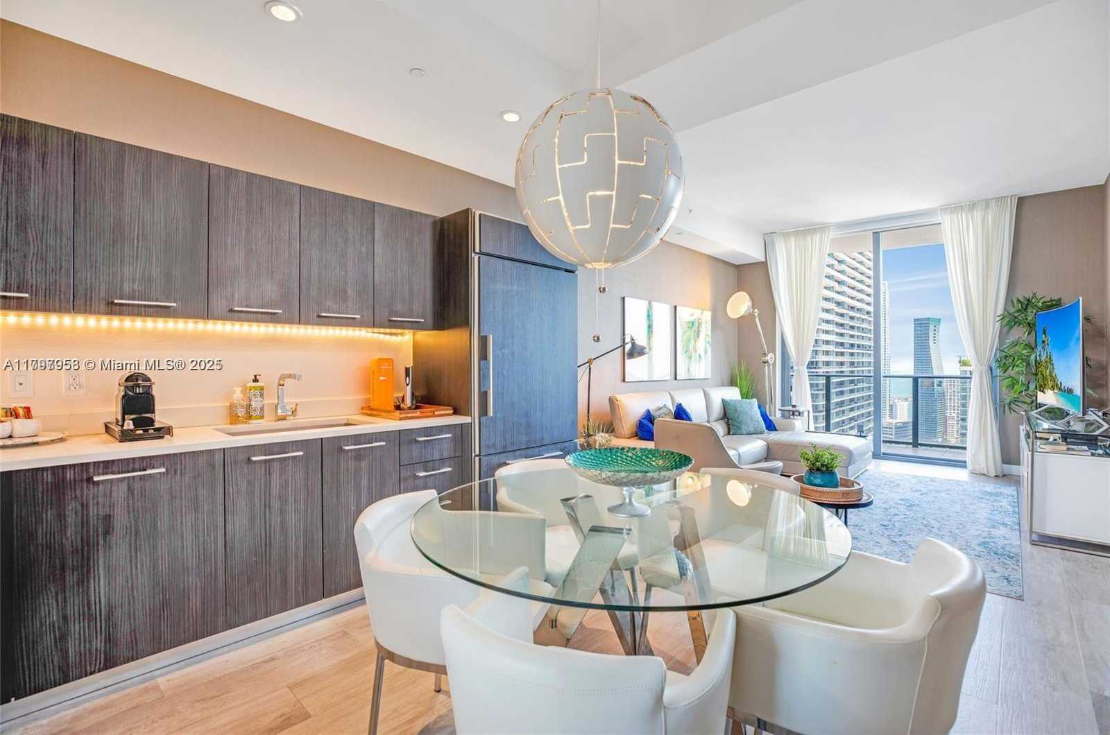 Small Image of 45 SOUTH WEST 9TH ST #4204, Miami Number 6