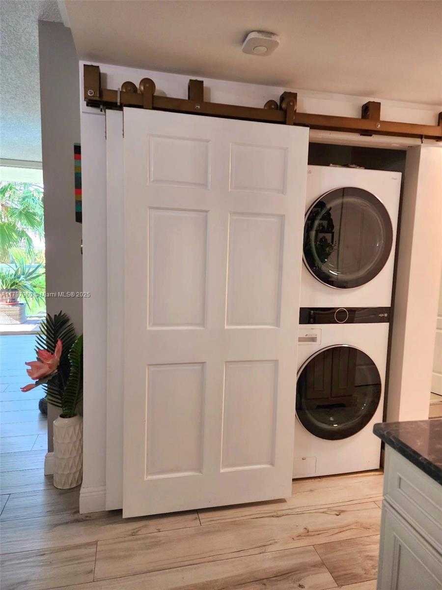 Small Image of 5091 NORTH WEST 7TH ST #501, Miami Number 12