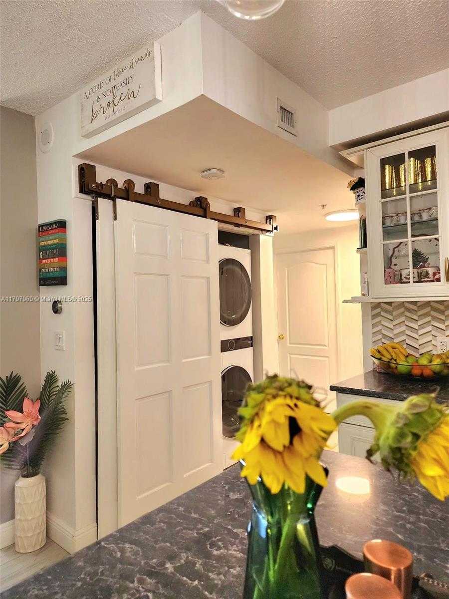 Small Image of 5091 NORTH WEST 7TH ST #501, Miami Number 14