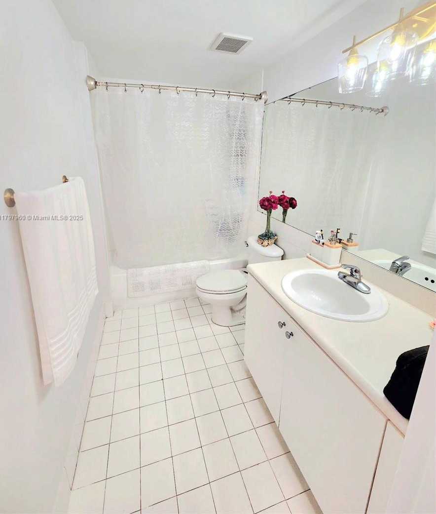 Small Image of 5091 NORTH WEST 7TH ST #501, Miami Number 18