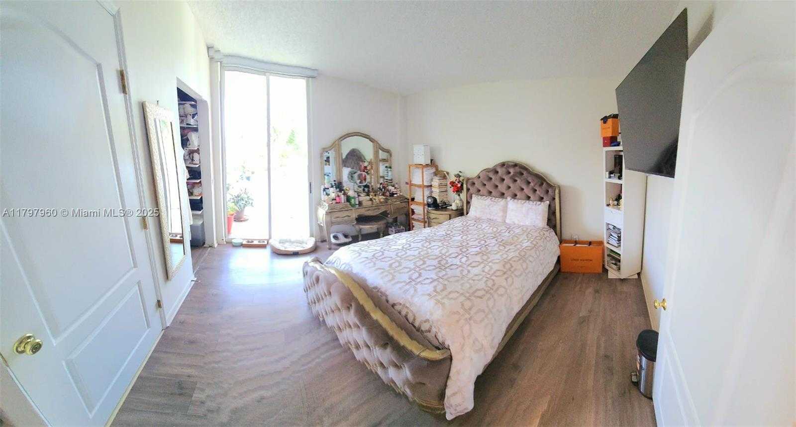 Small Image of 5091 NORTH WEST 7TH ST #501, Miami Number 19