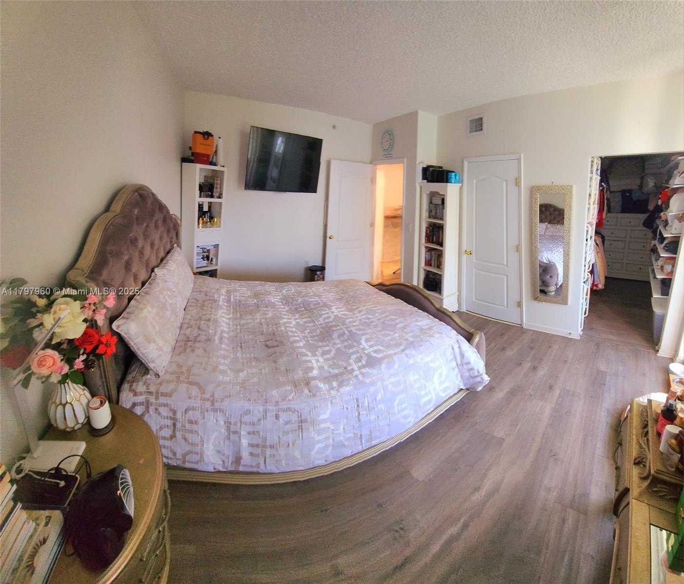 Small Image of 5091 NORTH WEST 7TH ST #501, Miami Number 21
