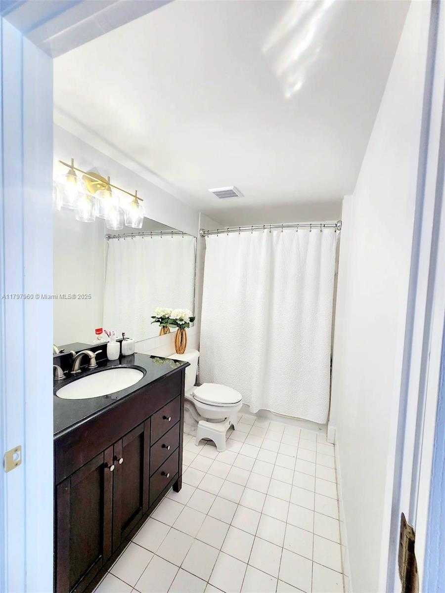 Small Image of 5091 NORTH WEST 7TH ST #501, Miami Number 24