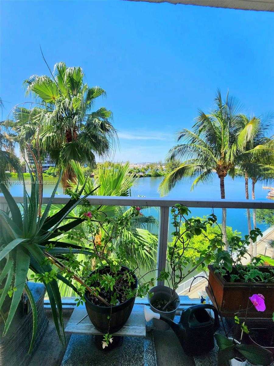 Small Image of 5091 NORTH WEST 7TH ST #501, Miami Number 28