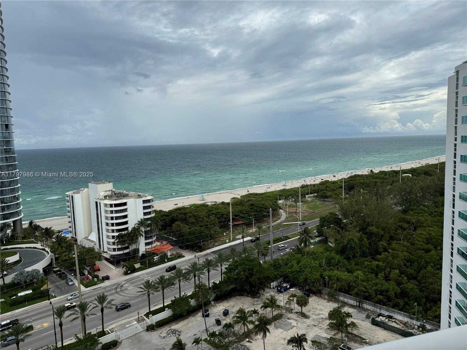 Small Image of 100 BAYVIEW DR #1908, Sunny Isles Beach Number 13