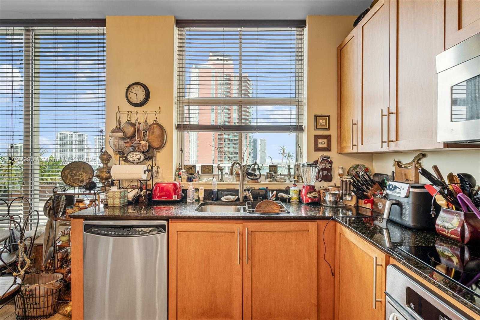 Small Image of 3340 NORTH EAST 190TH ST #1808, Aventura Number 17