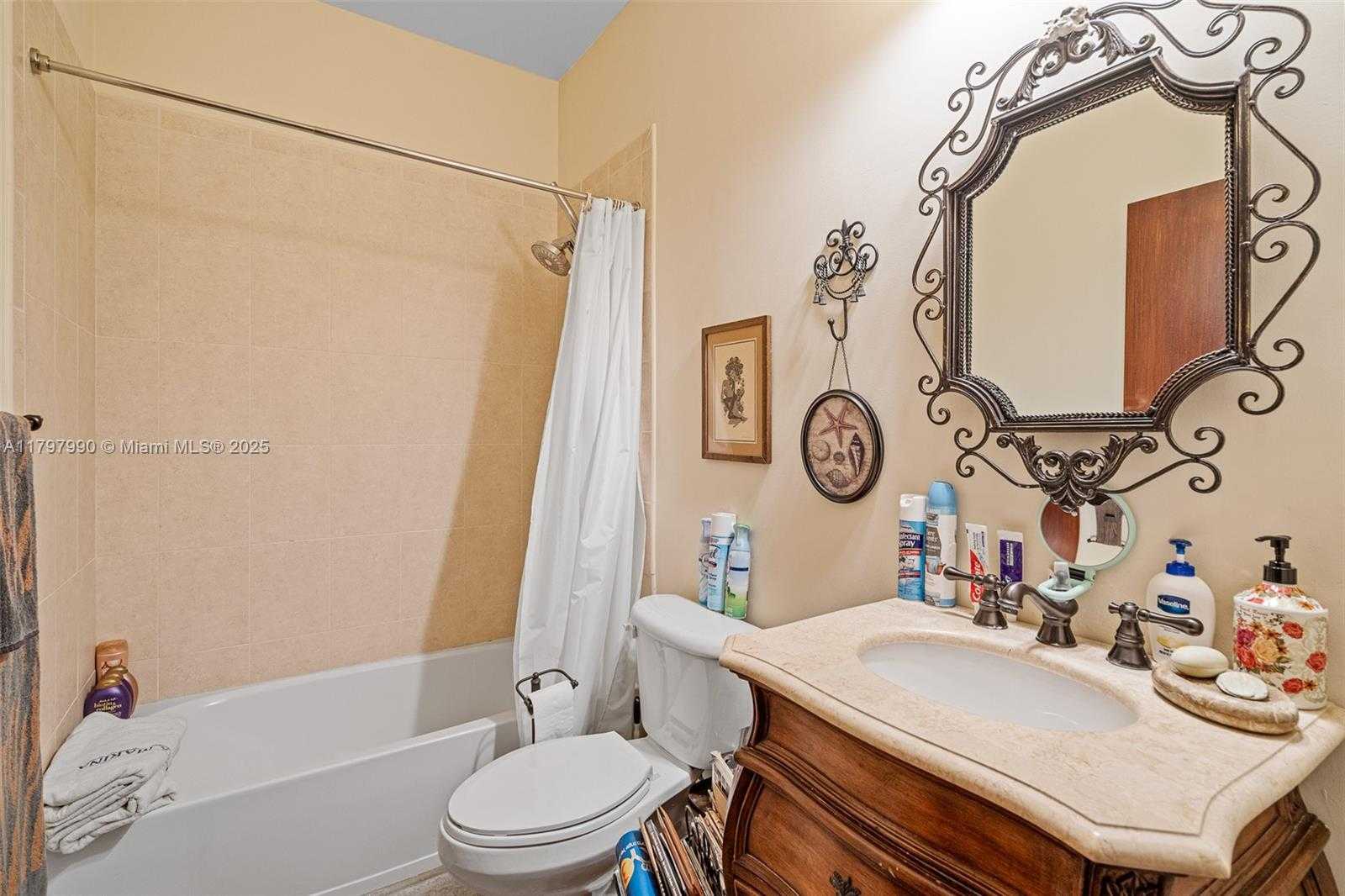 Small Image of 3340 NORTH EAST 190TH ST #1808, Aventura Number 36