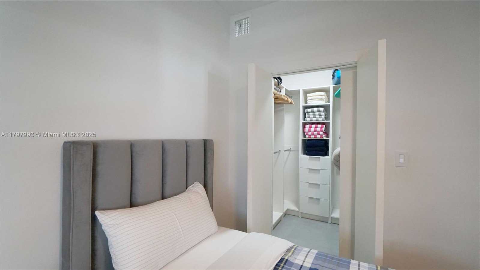 Small Image of 7918 HARBOR ISLAND DR #112, North Bay Village Number 29