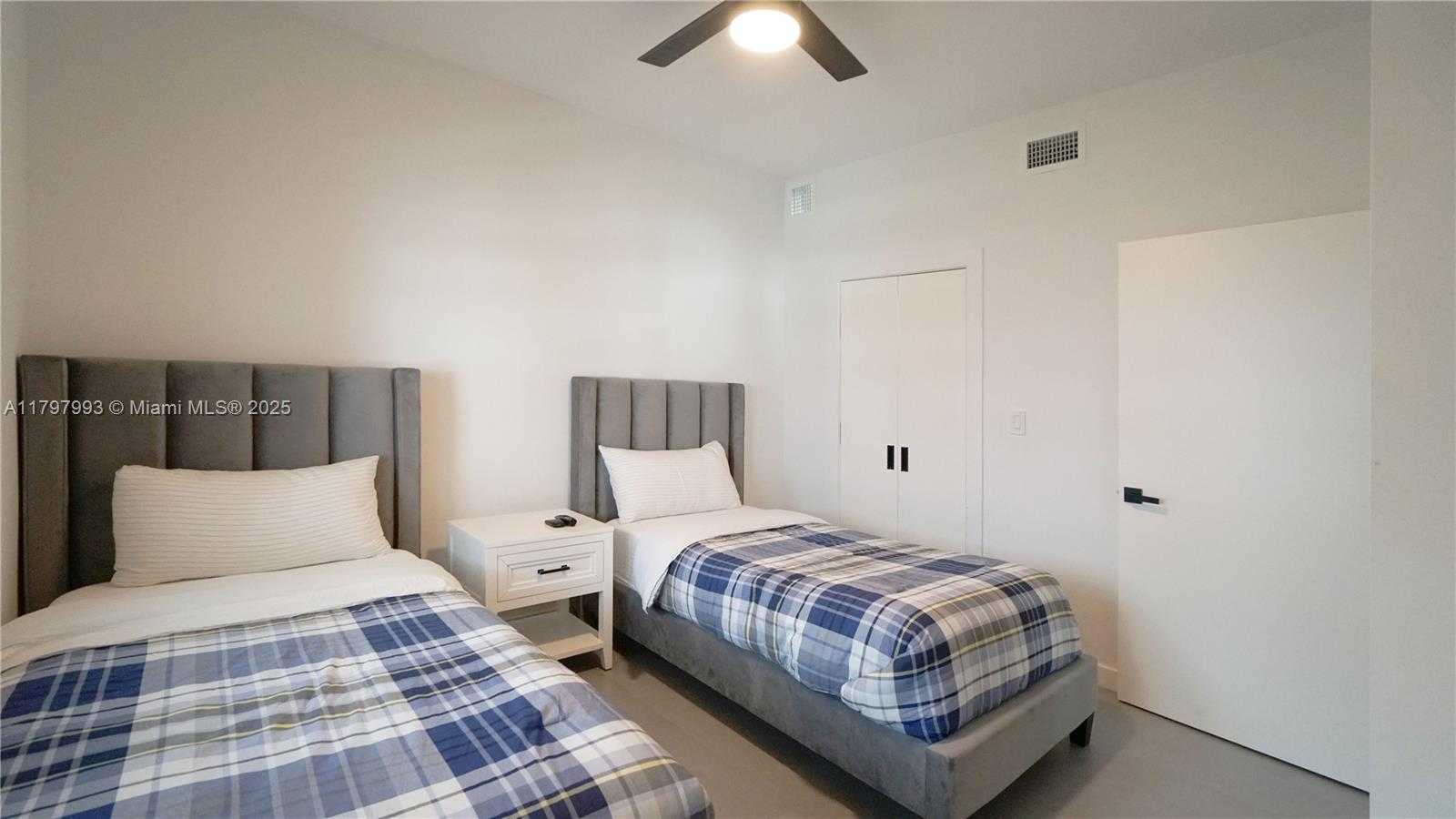 Small Image of 7918 HARBOR ISLAND DR #112, North Bay Village Number 30