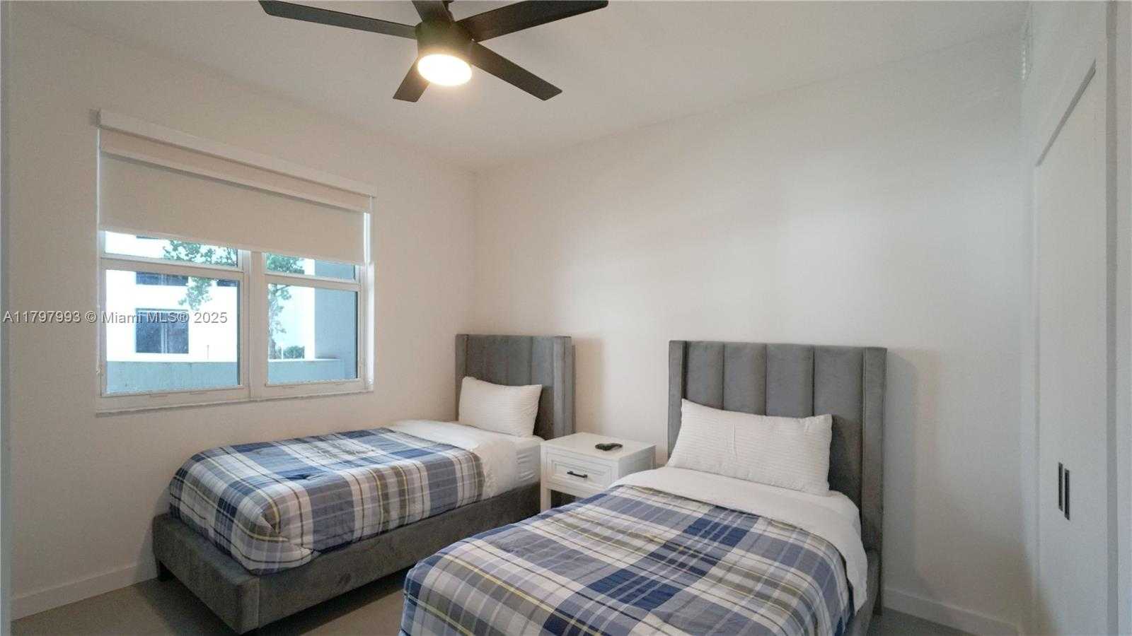Small Image of 7918 HARBOR ISLAND DR #112, North Bay Village Number 32