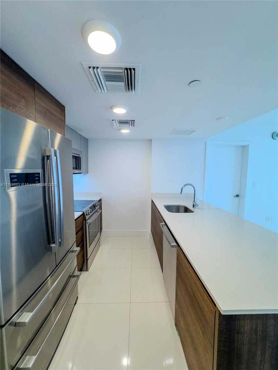 Small Image of 9261 EAST BAY HARBOR DR #405, Bay Harbor Islands Number 16
