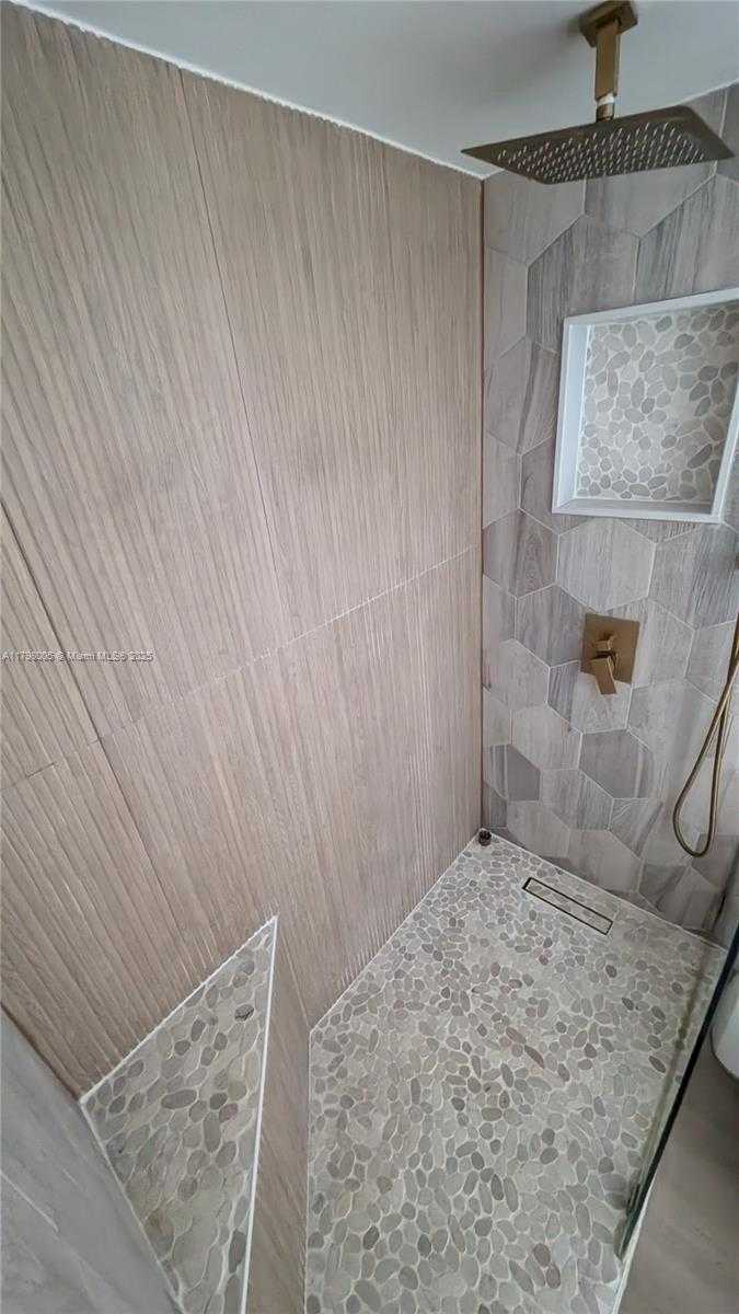 Imagen de Pequeño Objeto