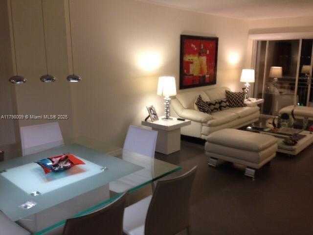 Small Image of 400 KINGS POINT DR #810, Sunny Isles Beach Number 10