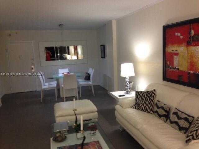 Small Image of 400 KINGS POINT DR #810, Sunny Isles Beach Number 12