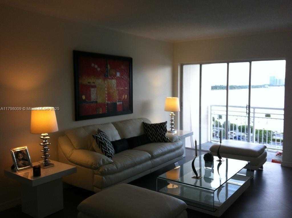 Small Image of 400 KINGS POINT DR #810, Sunny Isles Beach Number 6