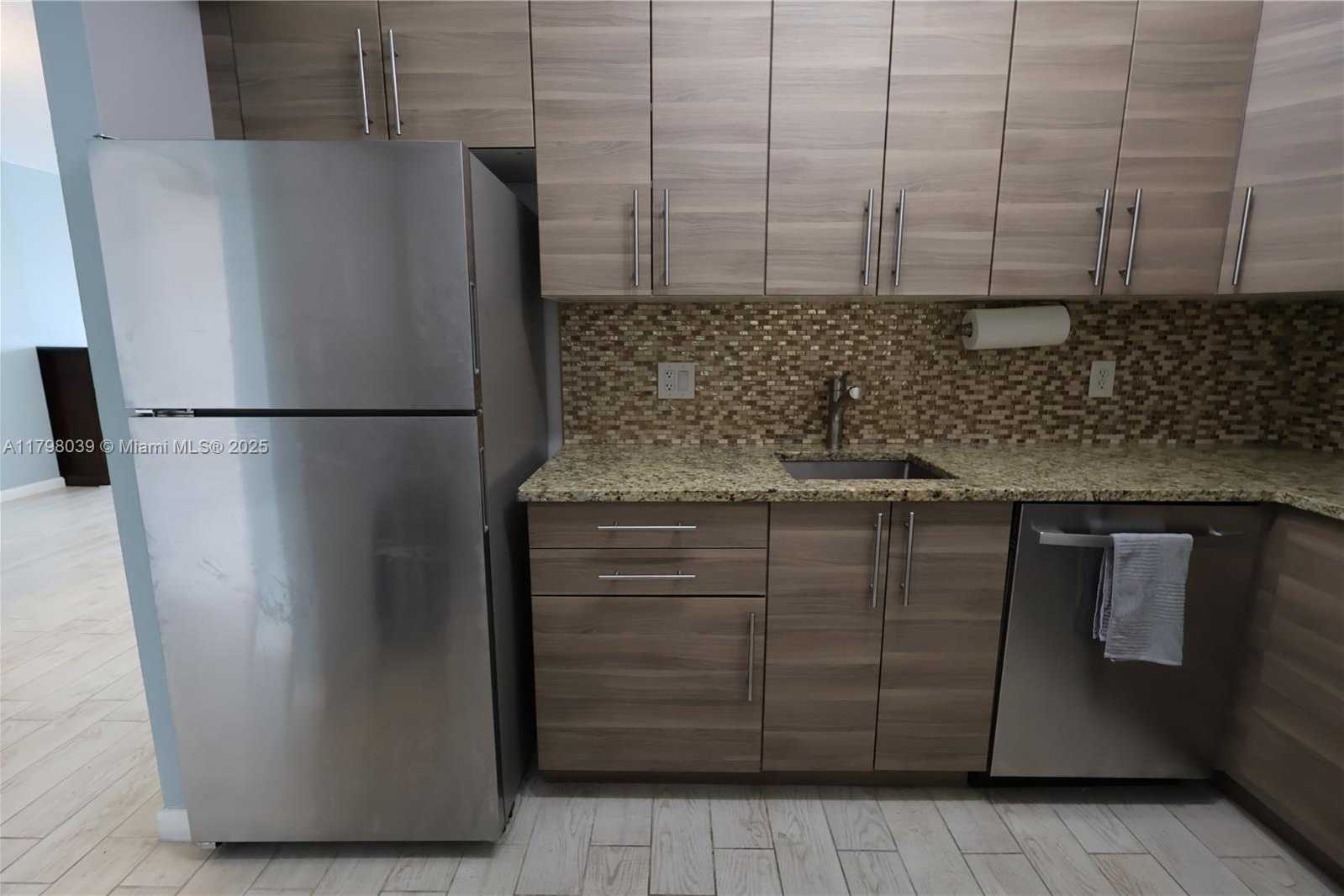 Small Image of 1985 SOUTH OCEAN DR #21D, Hallandale Beach Number 11