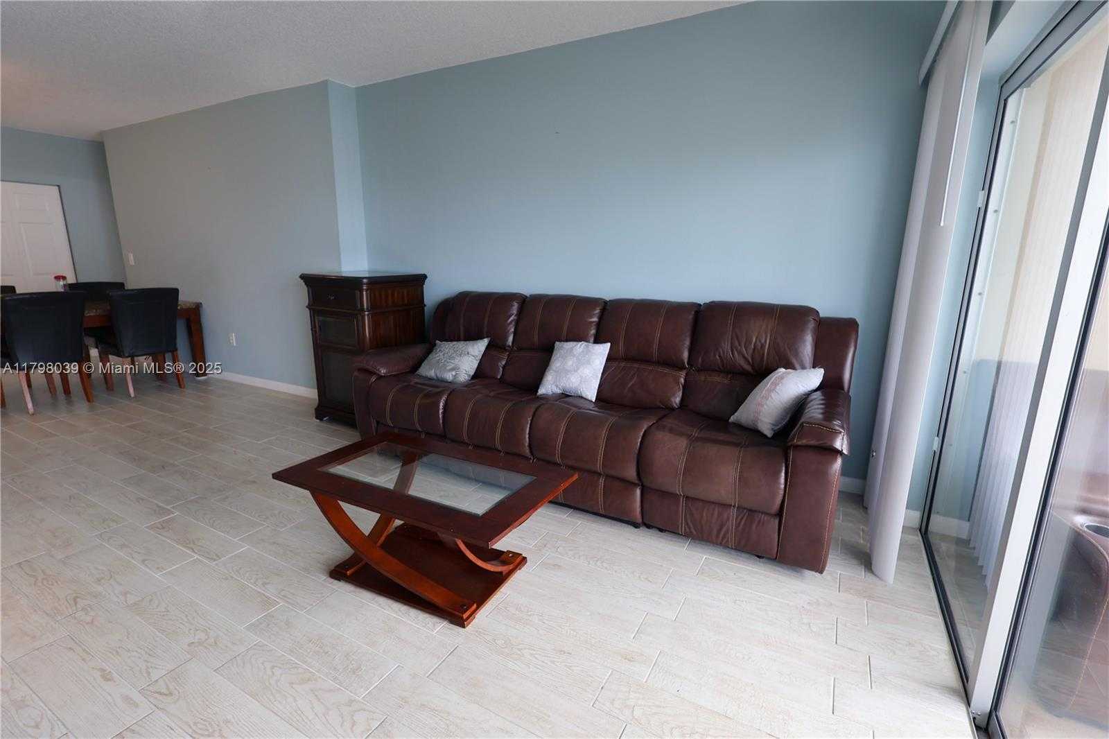Small Image of 1985 SOUTH OCEAN DR #21D, Hallandale Beach Number 12