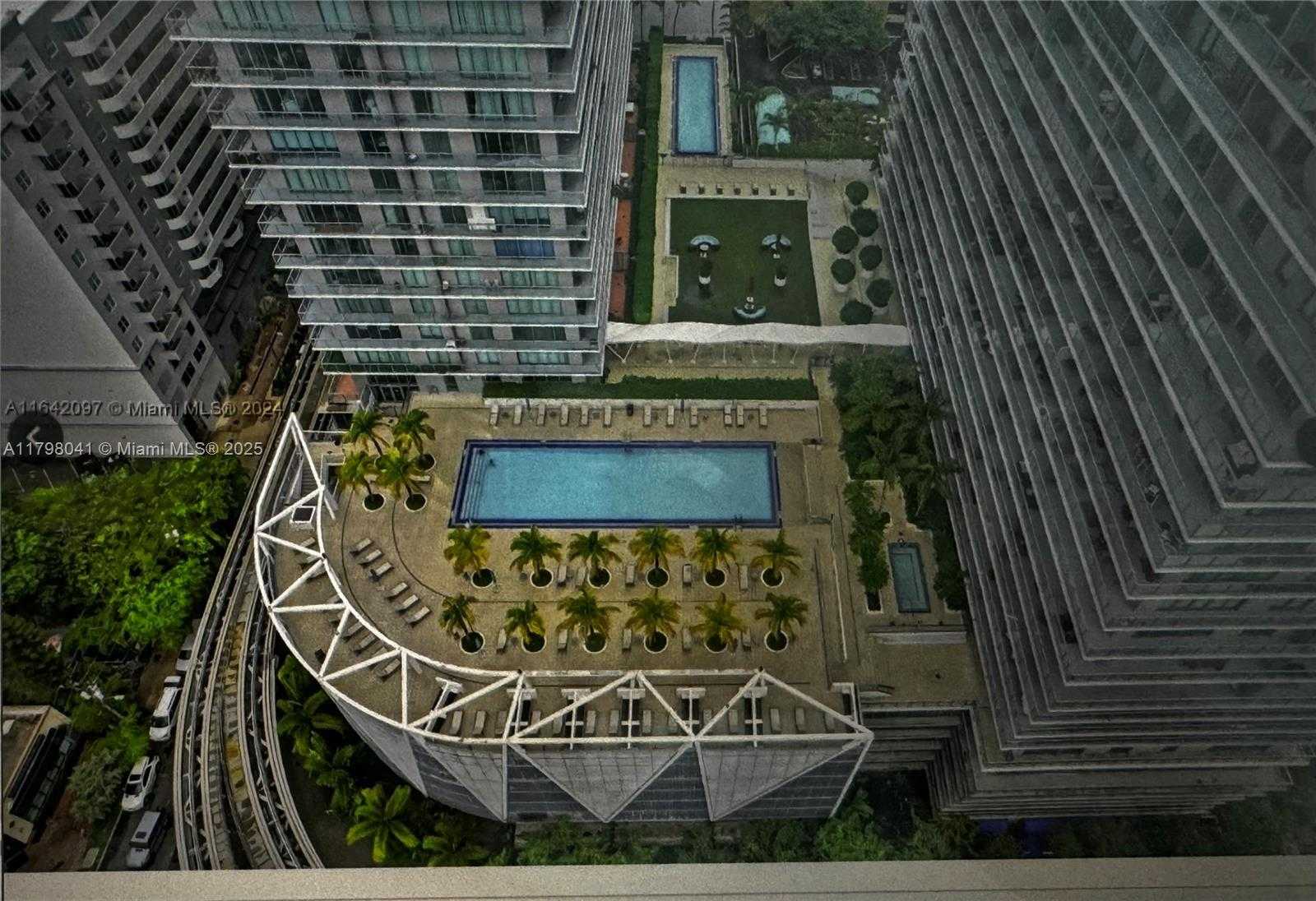 Small Image of 1111 SOUTH WEST 1ST AVE #1621-N, Miami Number 3