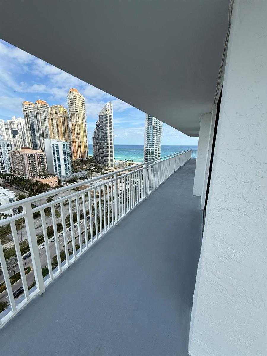 Small Image of 210 #2310, Sunny Isles Beach Number 11