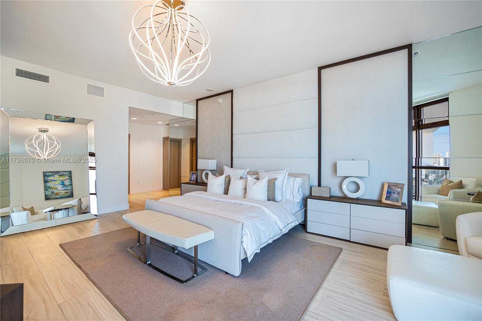 Small Image of 17301 BISCAYNE BLVD #PH6, North Miami Beach Number 33