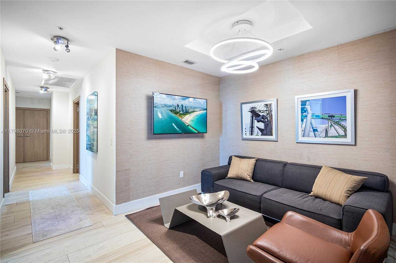 Small Image of 17301 BISCAYNE BLVD #PH6, North Miami Beach Number 46