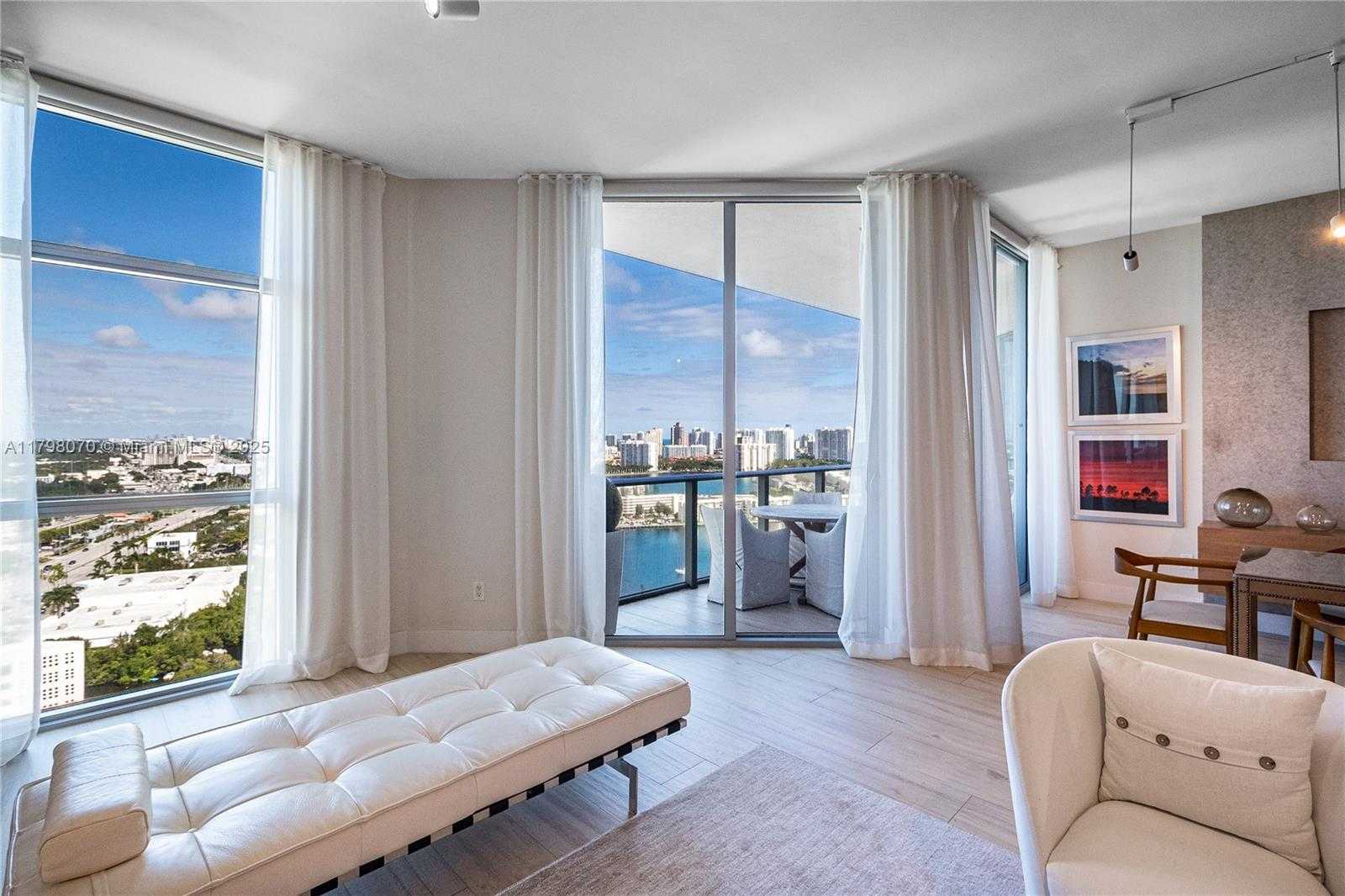 Small Image of 17301 BISCAYNE BLVD #PH6, North Miami Beach Number 5