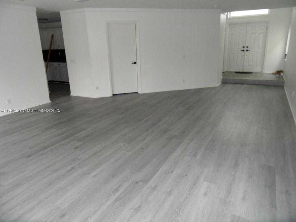 Small Image of 1845 VISTA WAY #1845, Margate Number 5