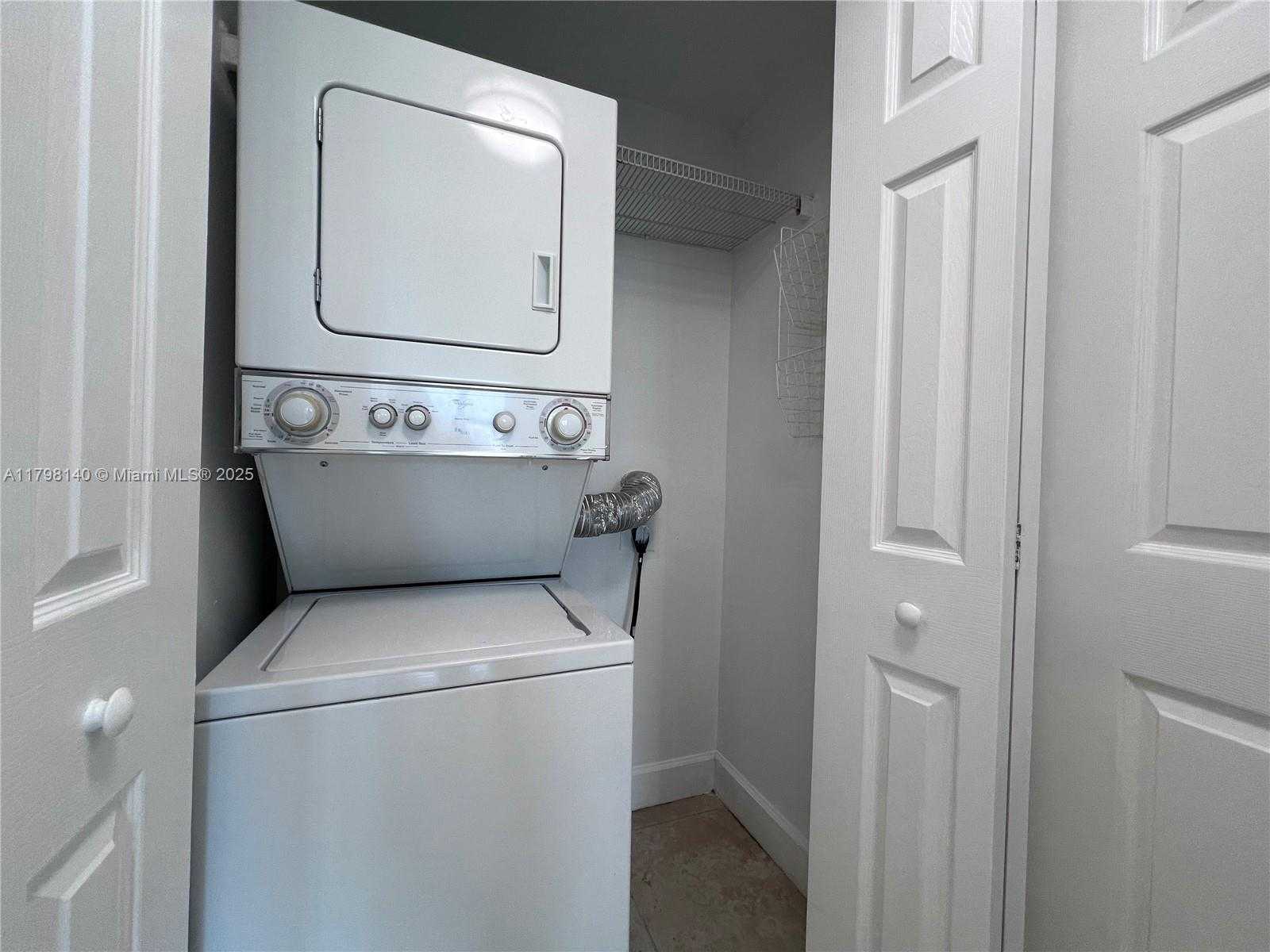 Small Image of 50 MENORES AVE #730, Coral Gables Number 14