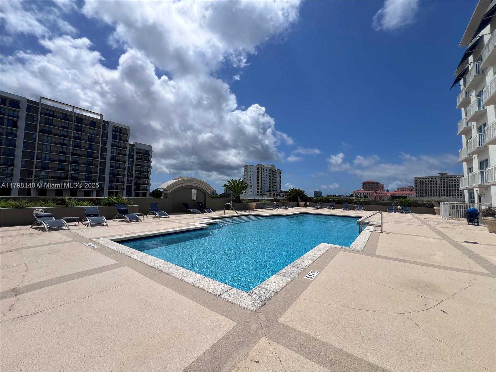 Small Image of 50 MENORES AVE #730, Coral Gables Number 19