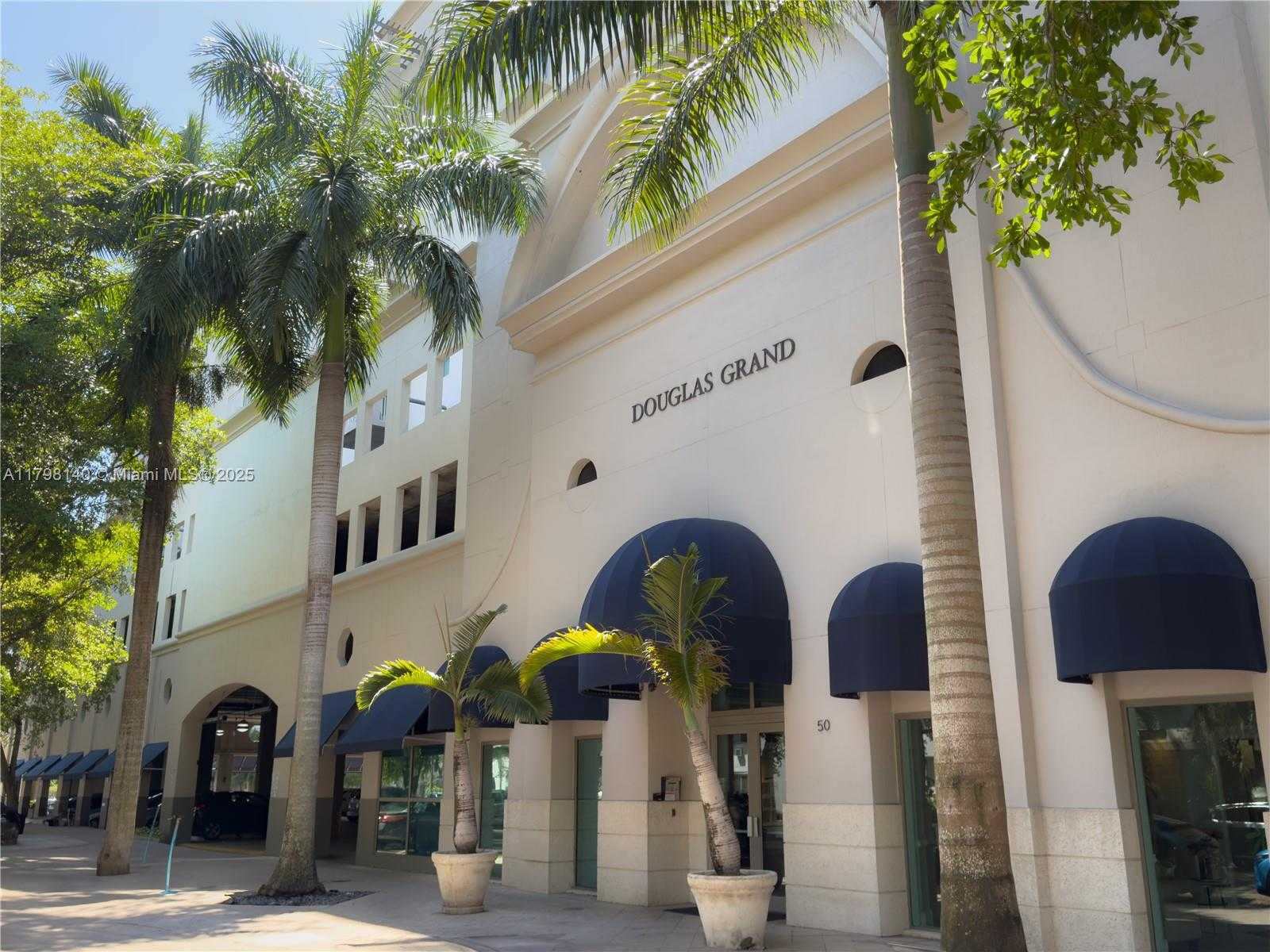Small Image of 50 MENORES AVE #730, Coral Gables Number 28