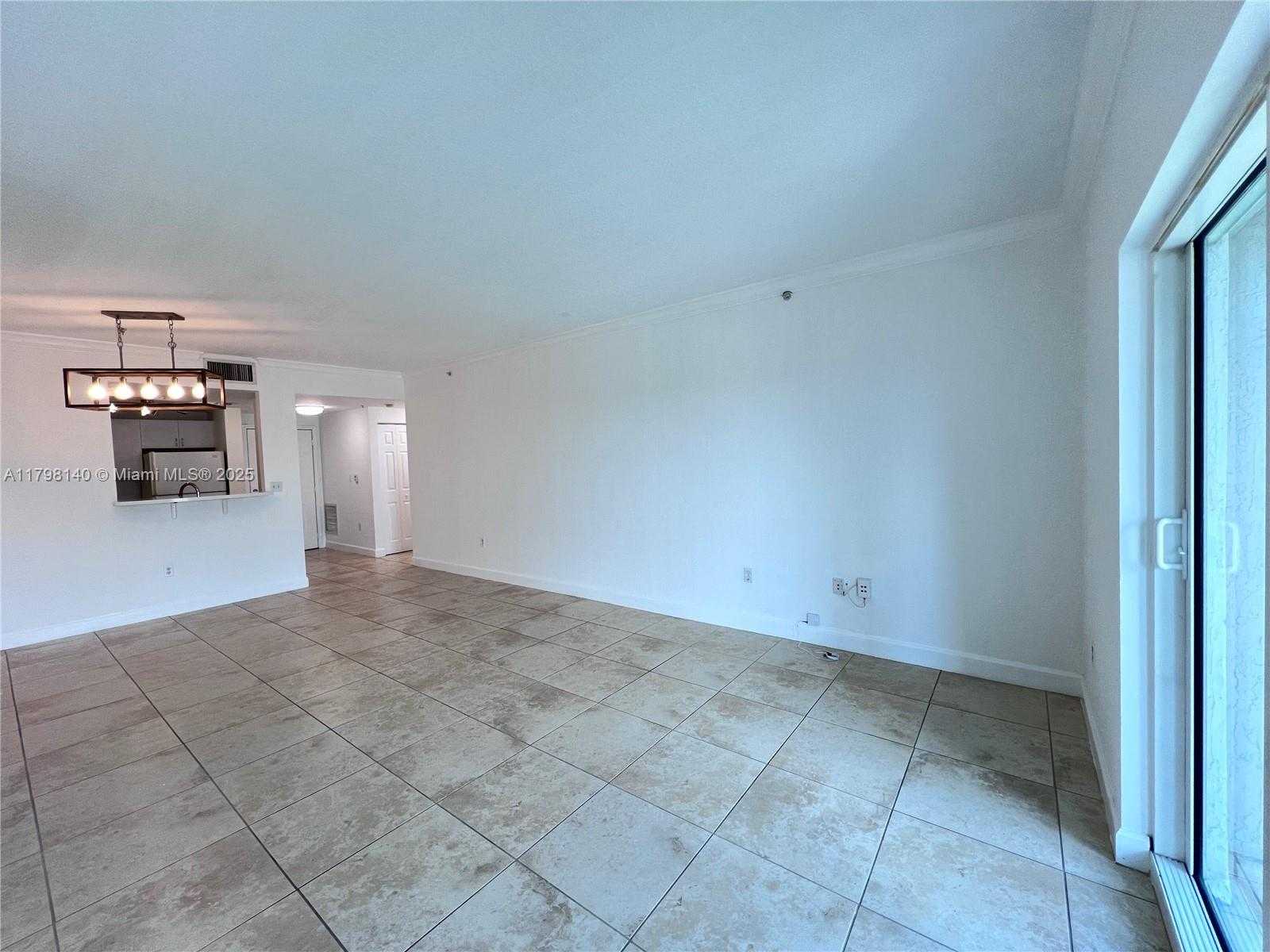Small Image of 50 MENORES AVE #730, Coral Gables Number 9