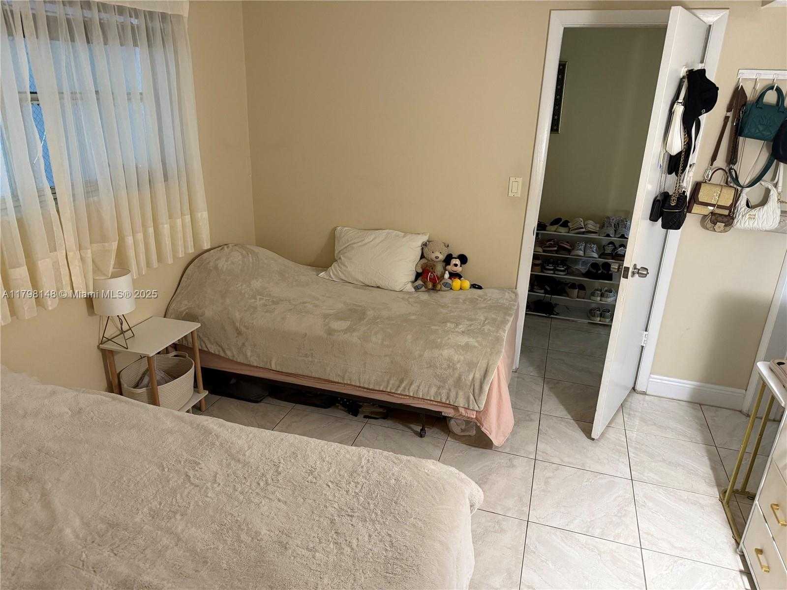 Small Image of 201 178TH DR #230, Sunny Isles Beach Number 14