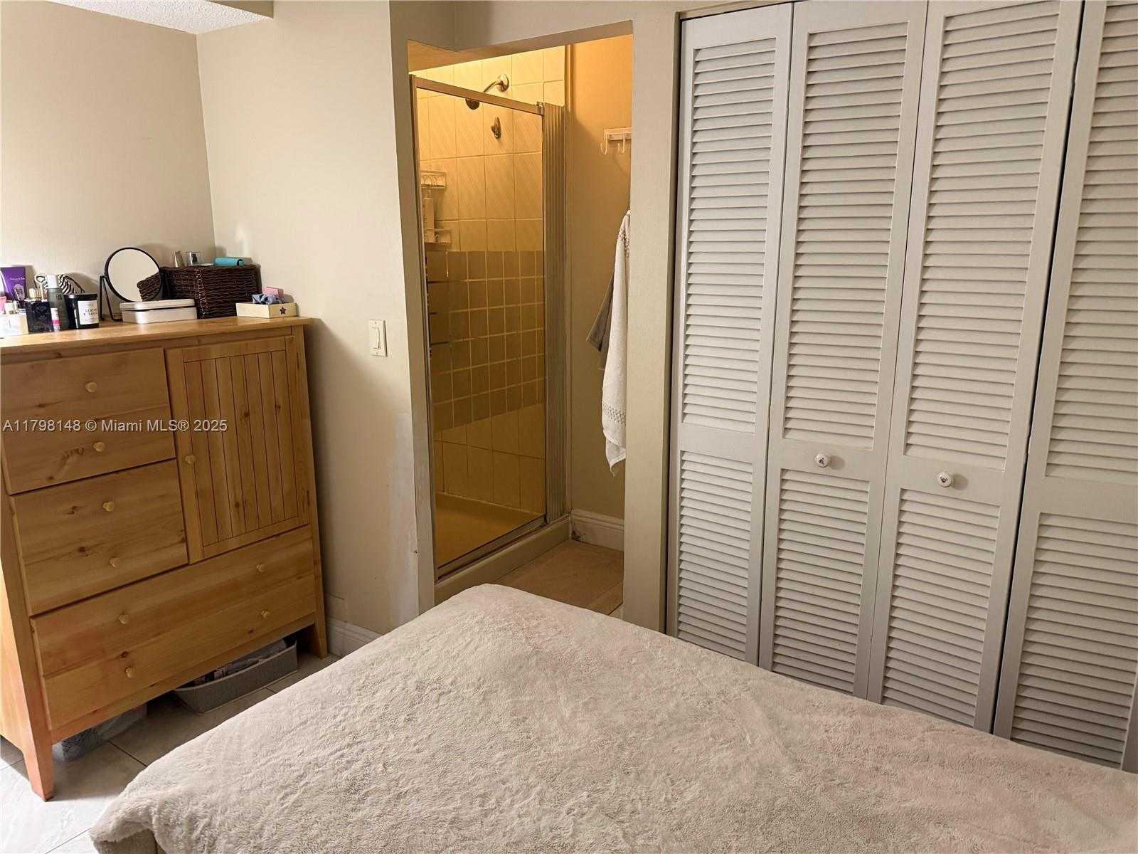 Small Image of 201 178TH DR #230, Sunny Isles Beach Number 15