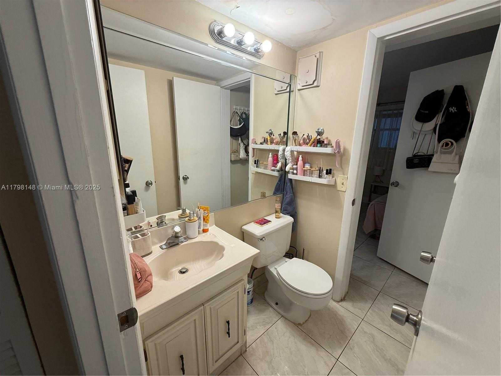 Small Image of 201 178TH DR #230, Sunny Isles Beach Number 20