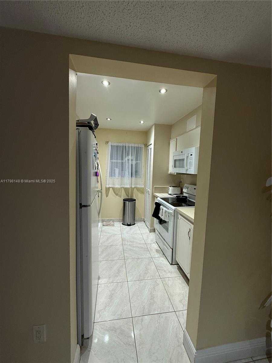 Small Image of 201 178TH DR #230, Sunny Isles Beach Number 21