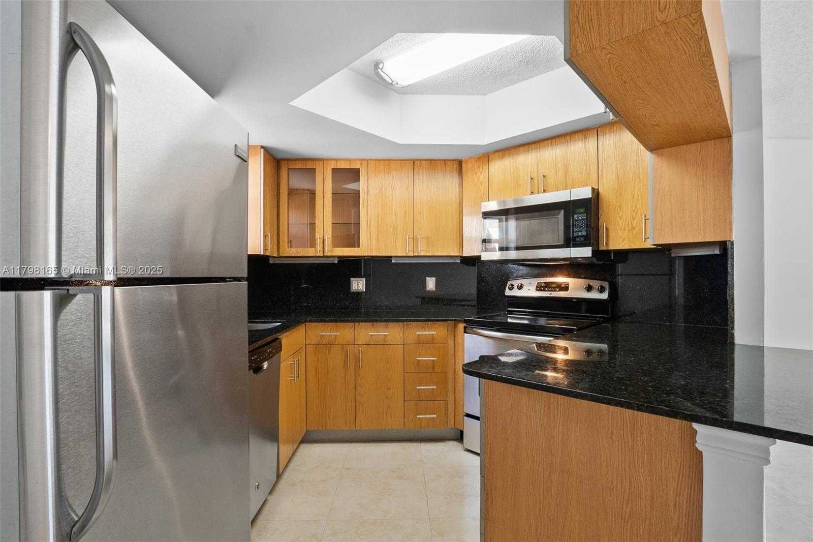 Small Image of 8373 LAKE DR #201, Doral Number 2