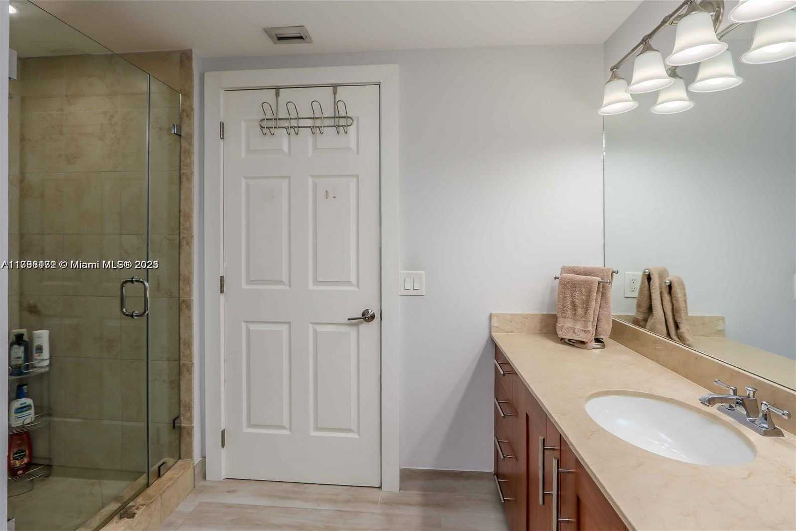 Small Image of 1300 PONCE DE LEON BLVD #500, Coral Gables Number 12