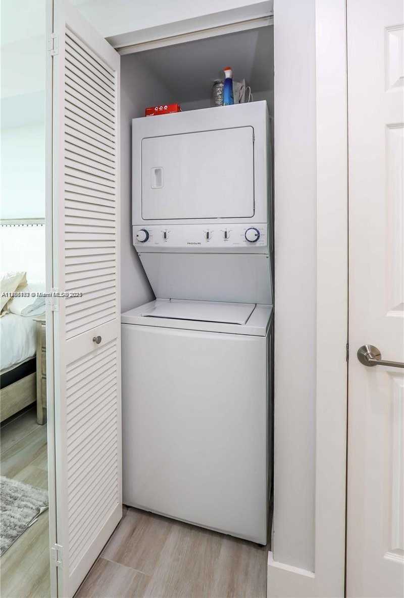 Small Image of 1300 PONCE DE LEON BLVD #500, Coral Gables Number 13